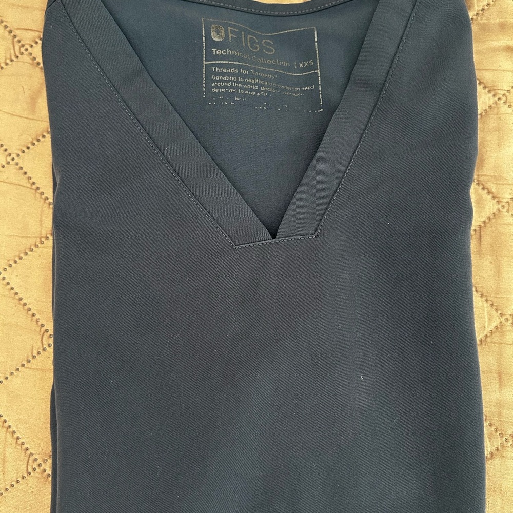 Figs scrub top xxs